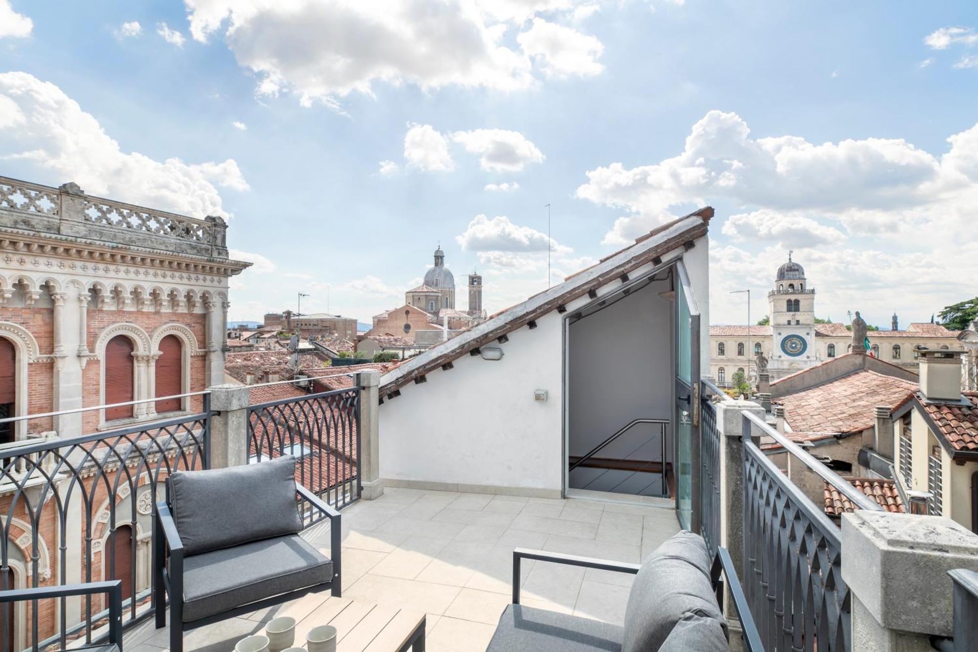 Ferienwohnung La Terrazza Sulle Piazze - Centro Storico Padua Exterior foto
